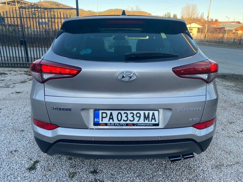 Hyundai Tucson 2.0 CRDI PREMIUM EXCLUSIVE, 185 к.с., FULL ЕКСТРИ, снимка 10 - Автомобили и джипове - 46683930