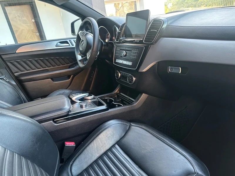 Mercedes-Benz GLE 350 cdi 9Gtr AMG pak 360 kam Distr.Podgrev, снимка 4 - Автомобили и джипове - 51772622