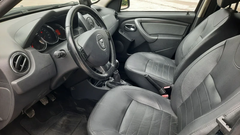 Dacia Duster 1.2TCe Euro6 Navi-Kamera, снимка 10 - Автомобили и джипове - 51998626