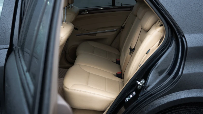 Mercedes-Benz ML 350, снимка 9 - Автомобили и джипове - 52870397