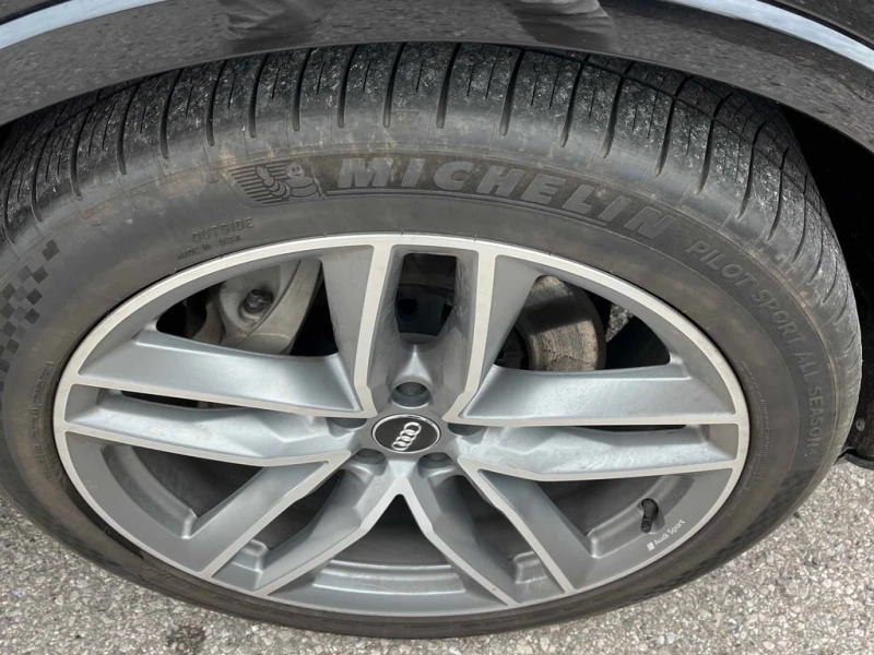 Audi Q7 Technik  CARFAX, снимка 7 - Автомобили и джипове - 52919499