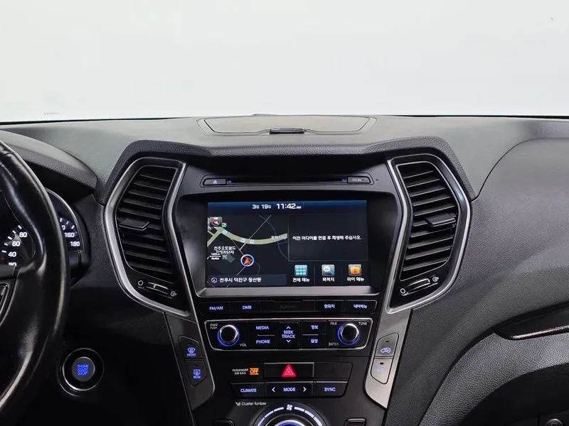 Hyundai Santa fe 2.0, снимка 15 - Автомобили и джипове - 54255452