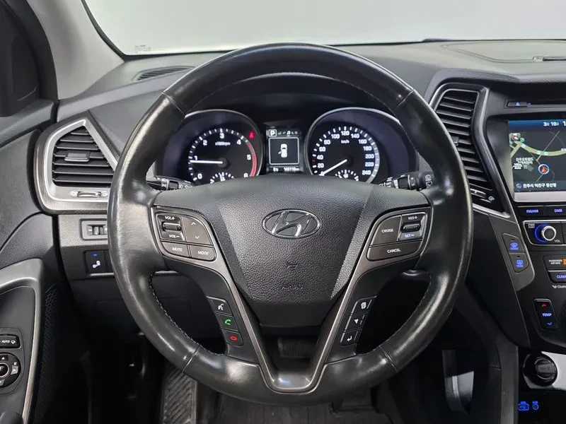 Hyundai Santa fe 2.0, снимка 13 - Автомобили и джипове - 54255452