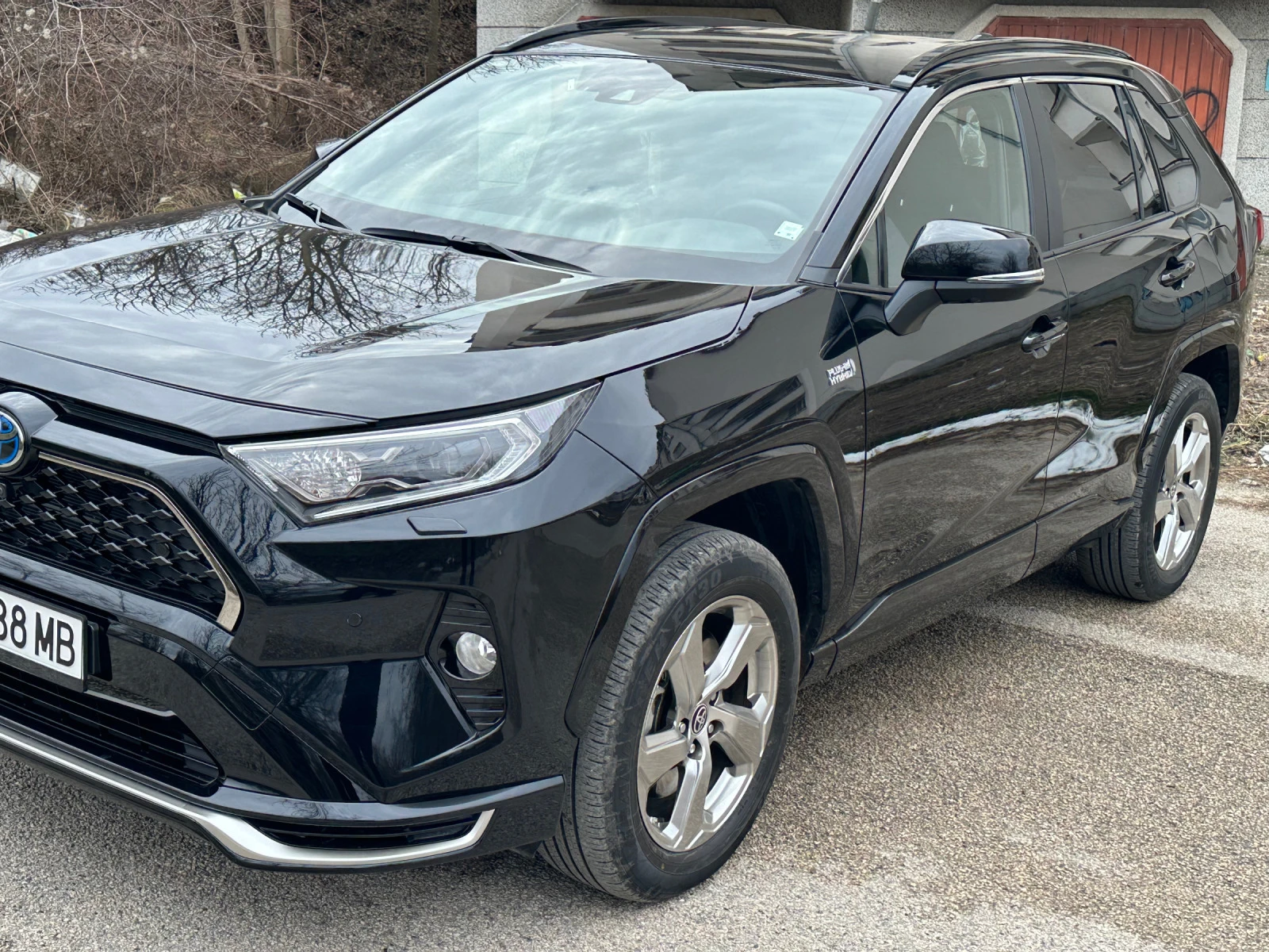 Toyota Rav4 PLUGIN-HYBRID 2.5 - 30 000 км - изображение 2