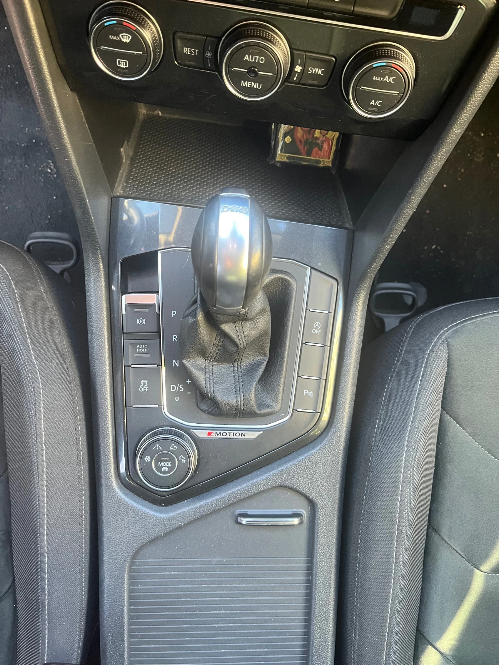 VW Tiguan 2.0 TDI/4Motion/DSG, снимка 10 - Автомобили и джипове - 53677198