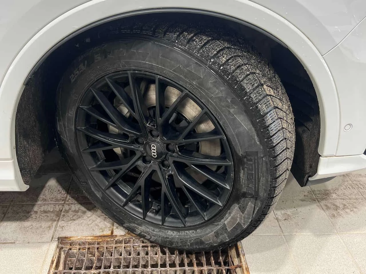 Audi Q7 * Technik * CARFAX * БЕЗ ПЪРВОНАЧАЛНА ВНОСКА, снимка 16 - Автомобили и джипове - 53728855