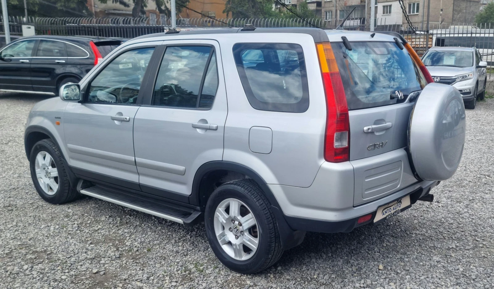 Honda Cr-v 2.0 i-VTEC 4x4 Подържана само в Хонда!, снимка 7 - Автомобили и джипове - 54765348