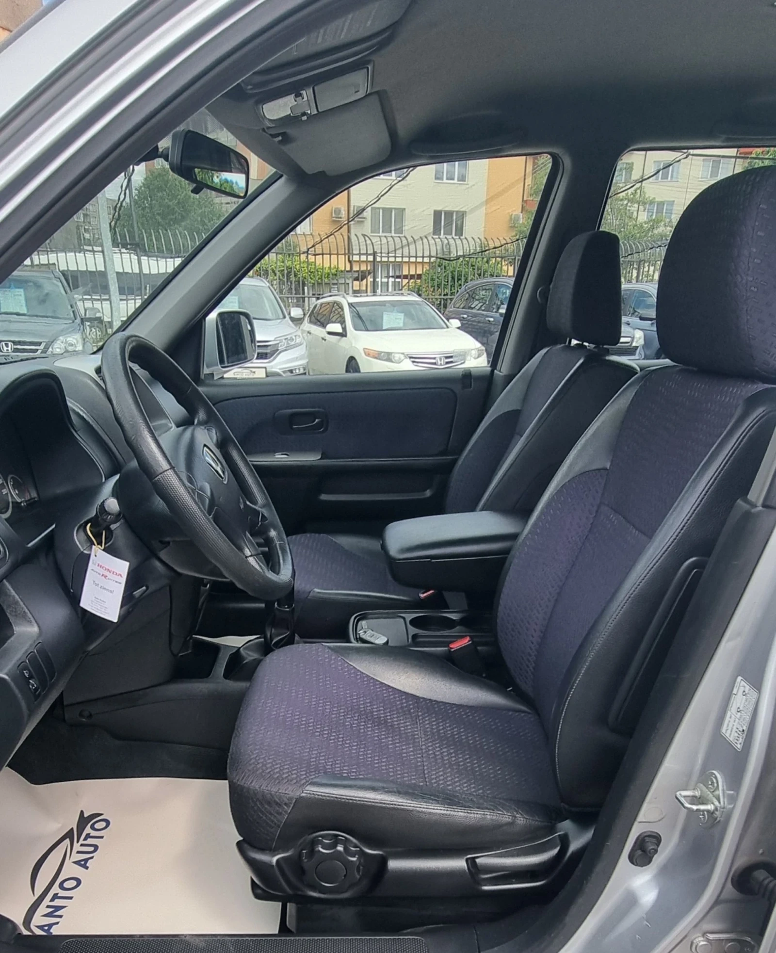 Honda Cr-v 2.0 i-VTEC 4x4 Подържана само в Хонда!, снимка 9 - Автомобили и джипове - 54765348