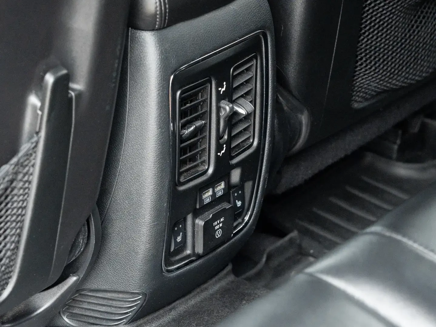 Jeep Grand cherokee Limited 4x4* КРАЙНА ЦЕНА* ГУМИ И ДЖАНТИ ПОДАРЪК!* , снимка 13 - Автомобили и джипове - 54960887