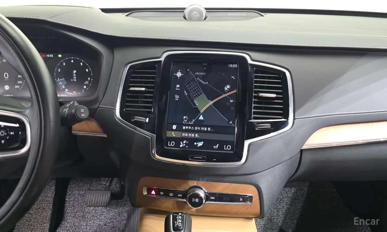 Volvo Xc90 T6 Inscription| Bowers&Wilkins| HUD| 360| ОБДУХ| , снимка 13 - Автомобили и джипове - 55586707