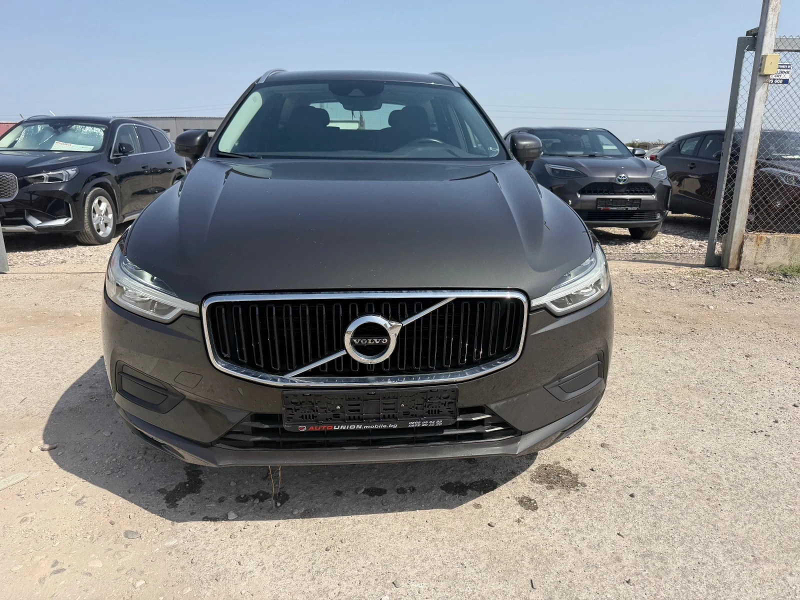 Volvo XC60 B4* 4X4 * ACC* Digital* Carplay, снимка 2 - Автомобили и джипове - 55862769