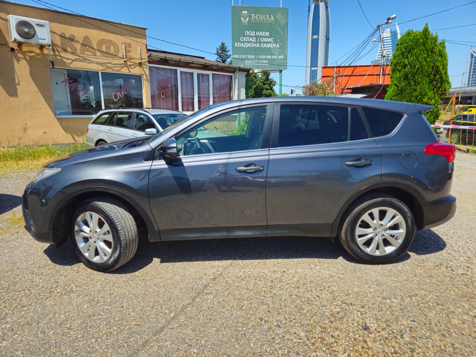Toyota Rav4 PERMIUM БЕНЗИН, снимка 2 - Автомобили и джипове - 56231228