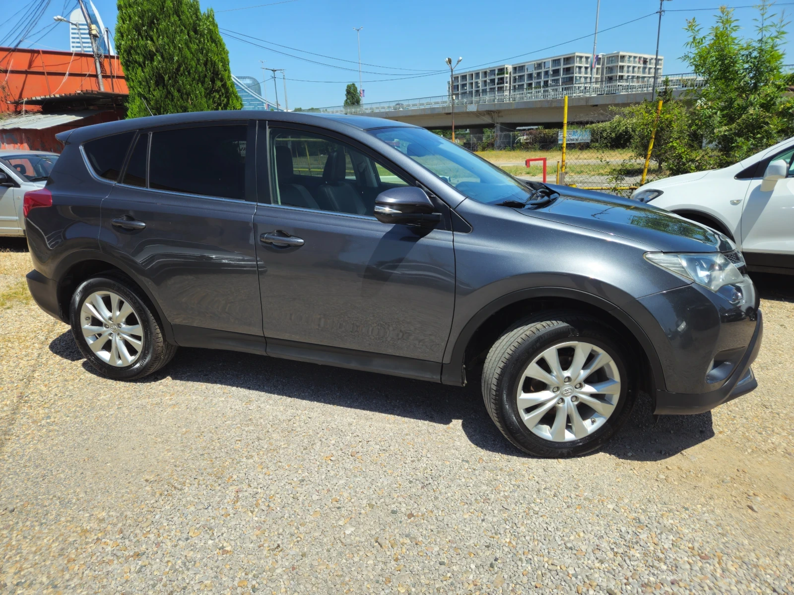 Toyota Rav4 PERMIUM БЕНЗИН, снимка 4 - Автомобили и джипове - 56231228