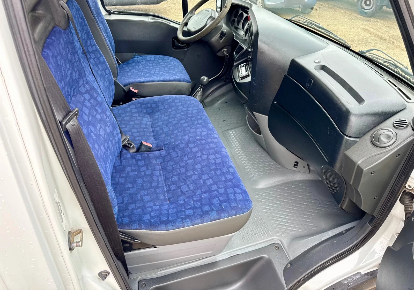 Iveco Daily 50c13* 2.8* ПАДАЩ БОРД* Б категория* 218хил.км, снимка 13 - Бусове и автобуси - 53743051