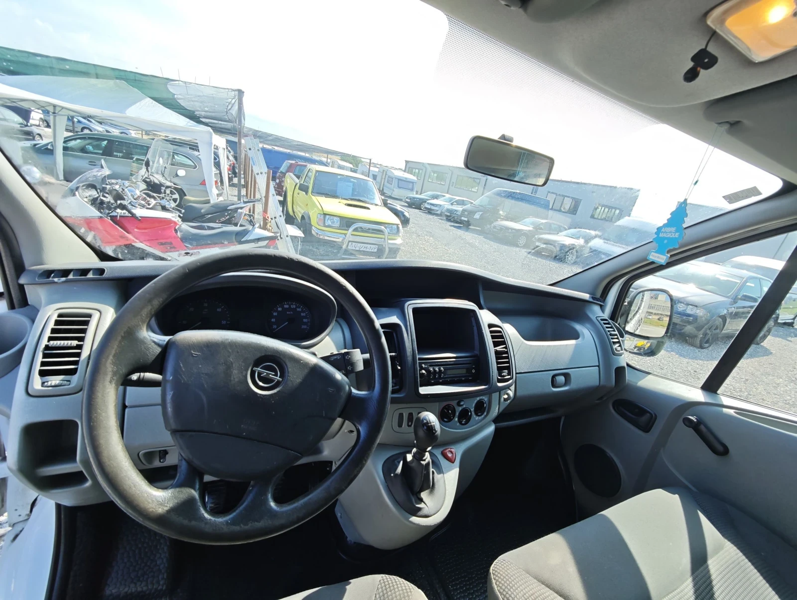 Opel Vivaro Opel vivaro , снимка 10 - Бусове и автобуси - 54858616