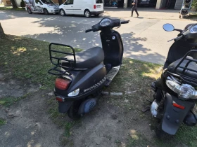 Vespa 50 Скутери 7 броя на едро и дребно, снимка 9