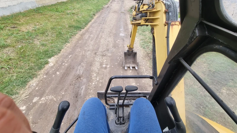 Багер Cat 302c SR , снимка 8 - Индустриална техника - 53333671