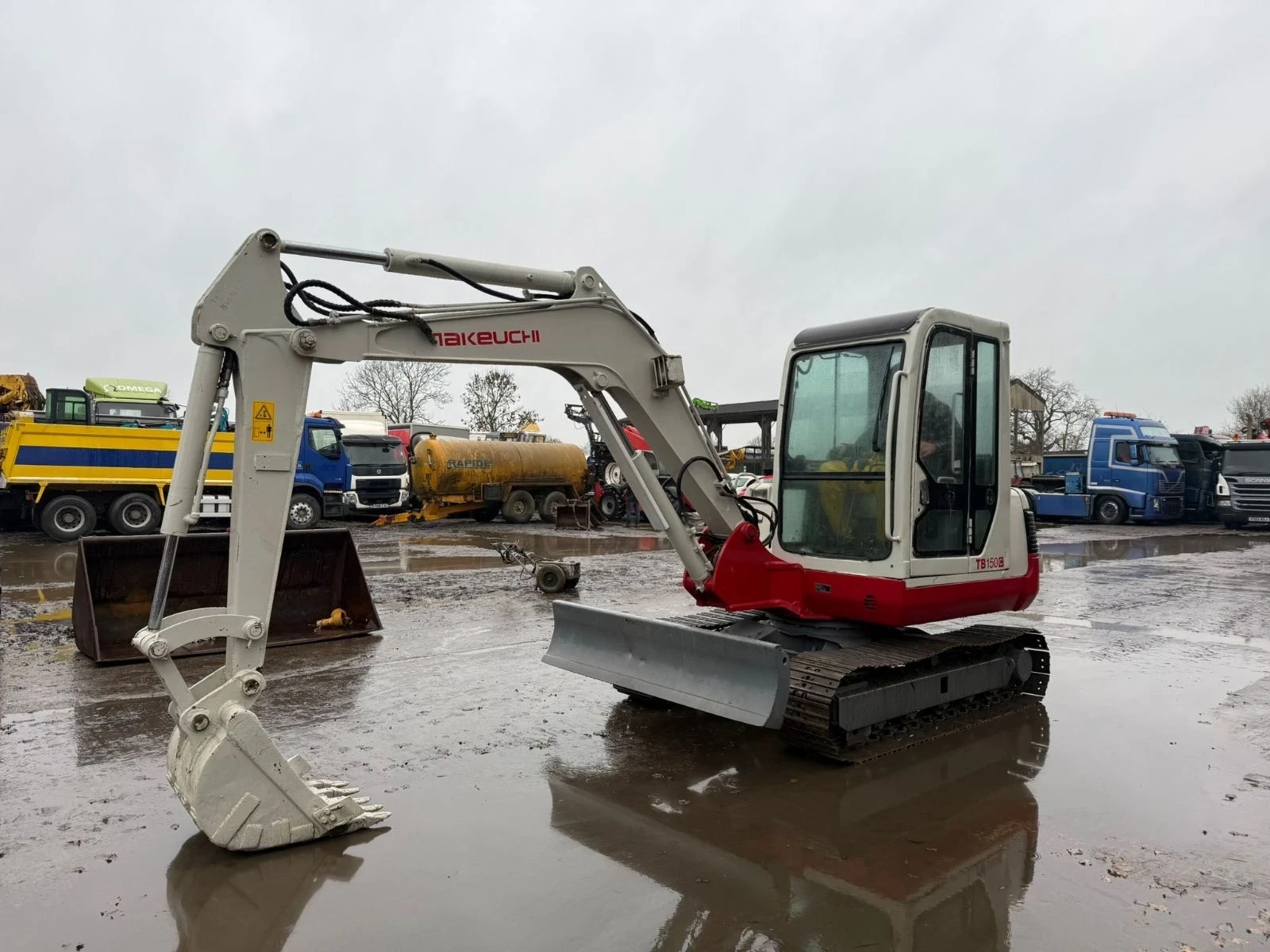 Багер Takeuchi TB150C - изображение 4