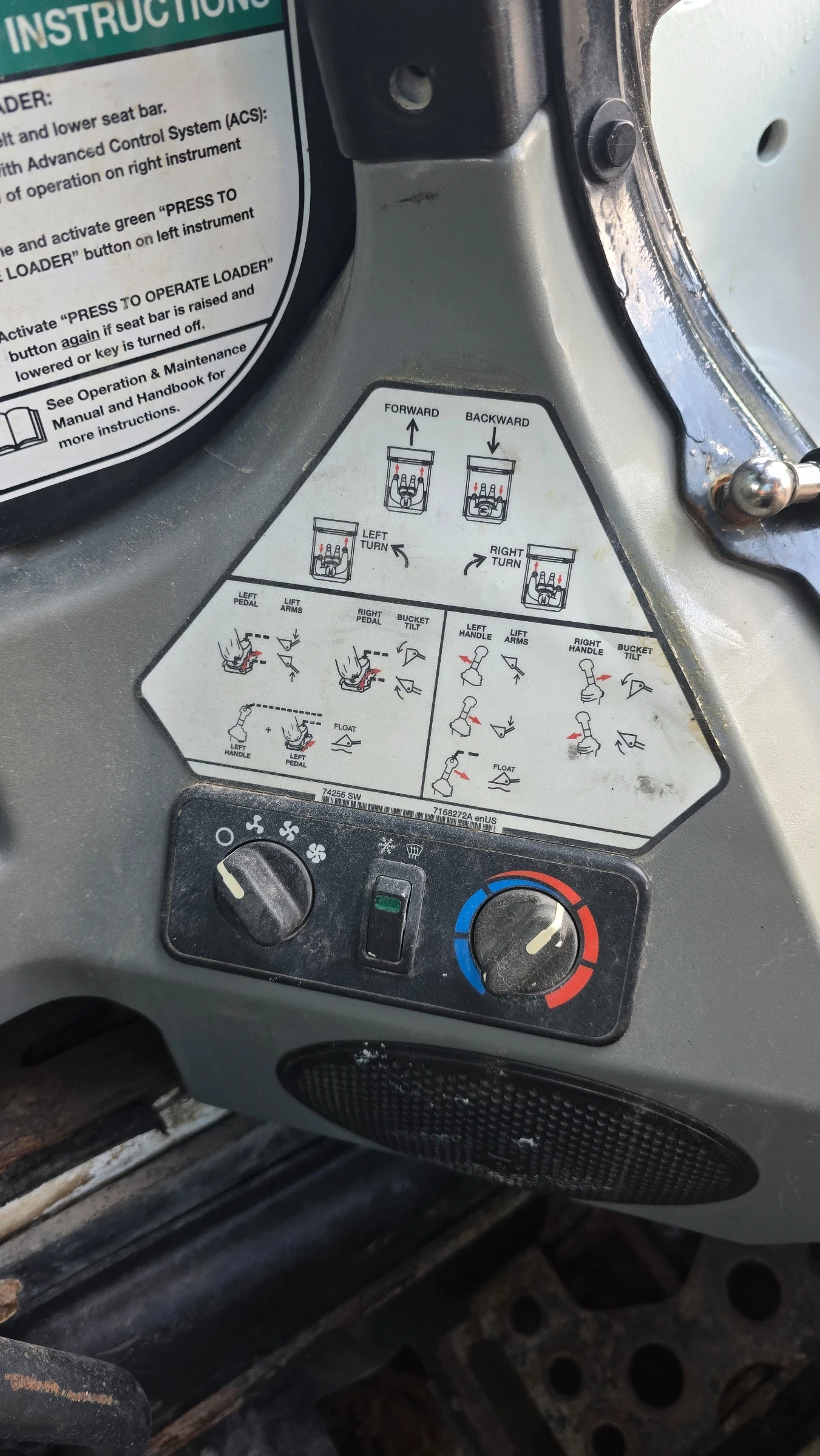 Мини челни товарачи Bobcat T650, снимка 10 - Индустриална техника - 55100812