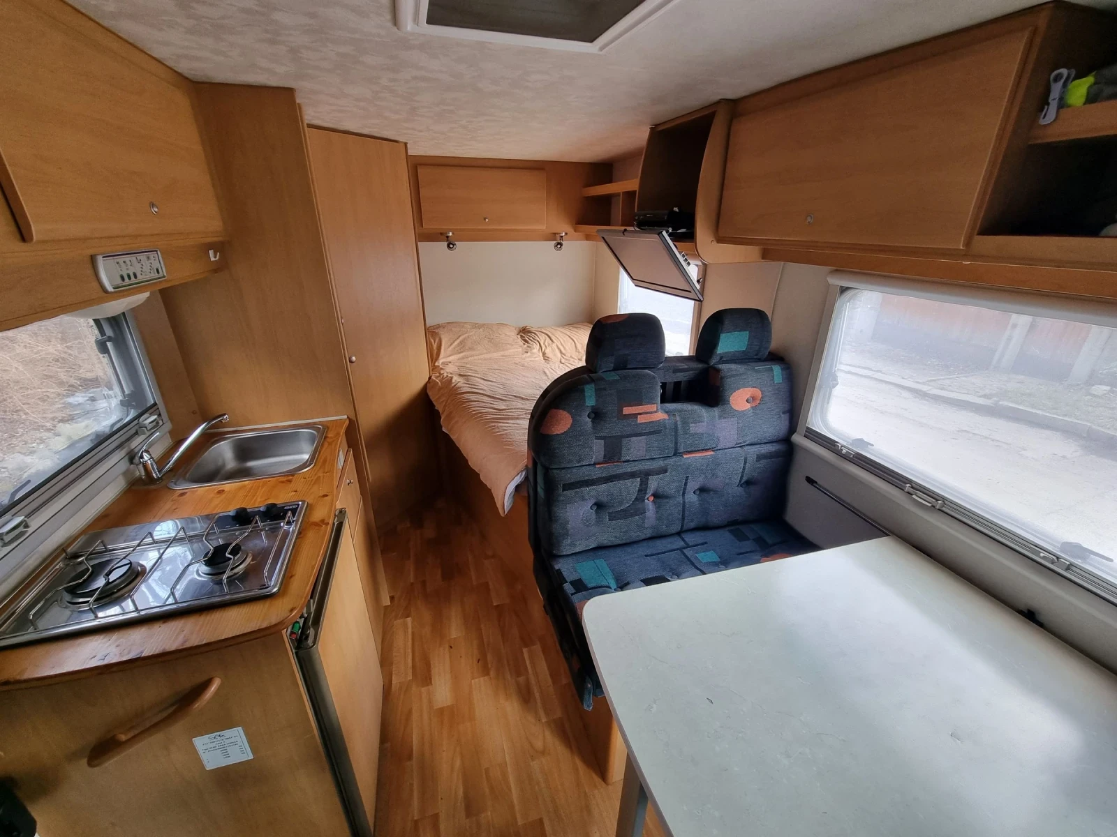 Кемпер Sea P210, снимка 7 - Каравани и кемпери - 53988614