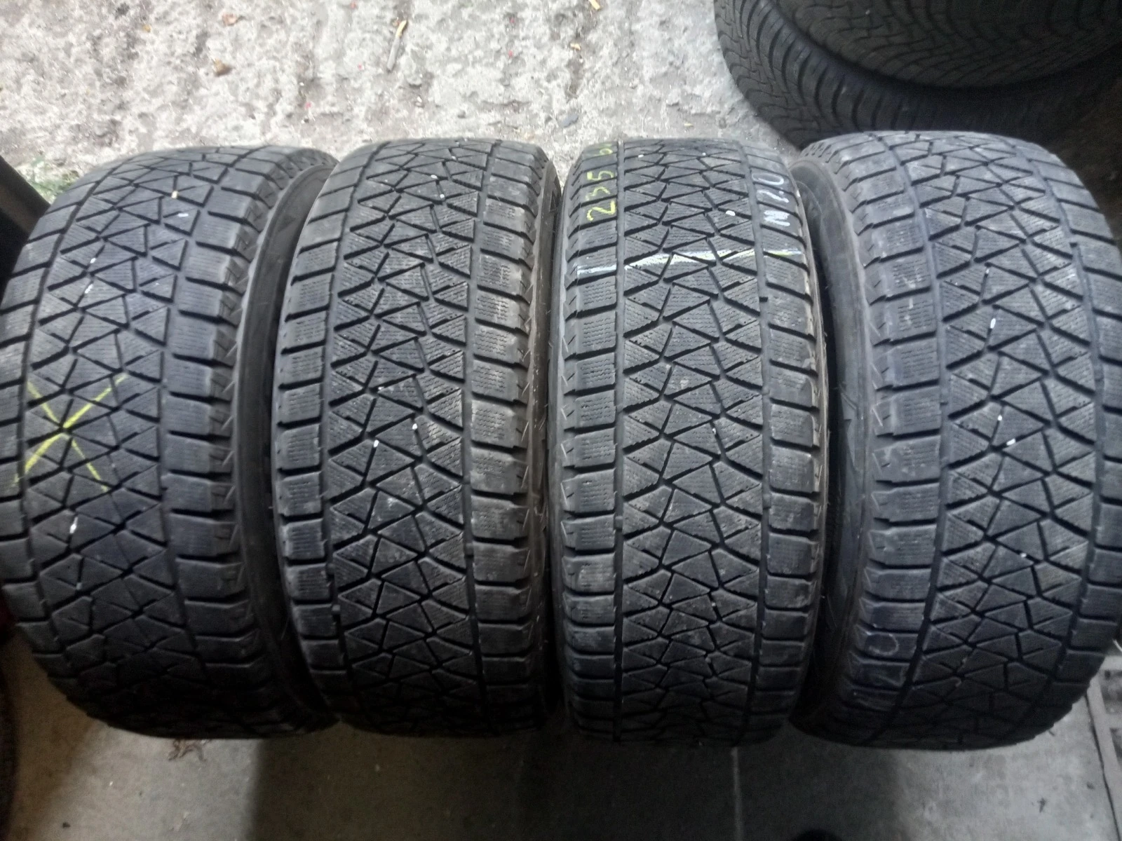 ���� 235/60R17 | Mobile.bg � ����������� 1