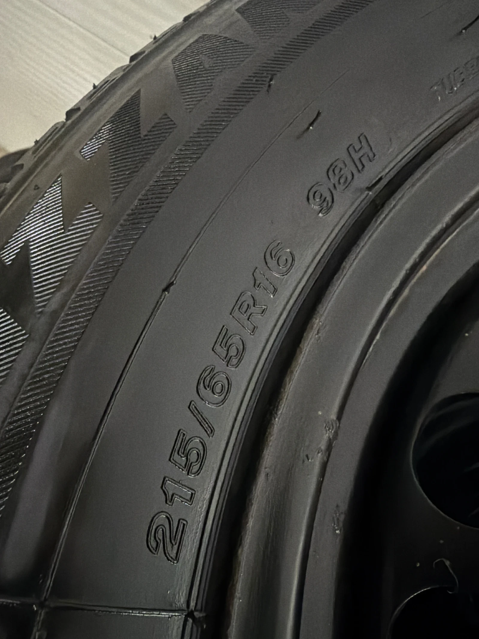Гуми с джанти Bridgestone 215/65R16, снимка 4 - Гуми и джанти - 54114593