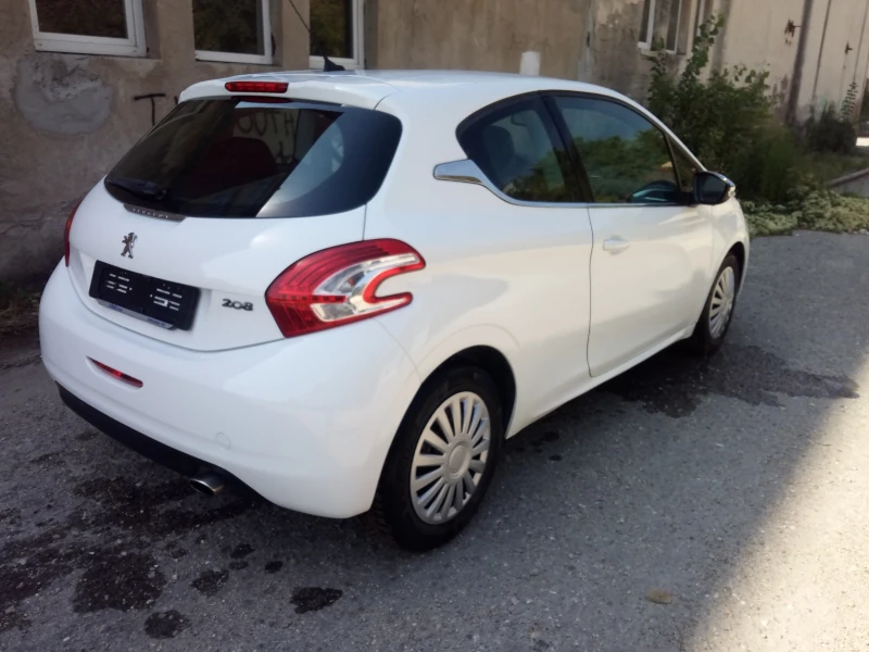 Peugeot 208 1, 2i/82HP facelift SWISS, снимка 8 - Автомобили и джипове - 46963332