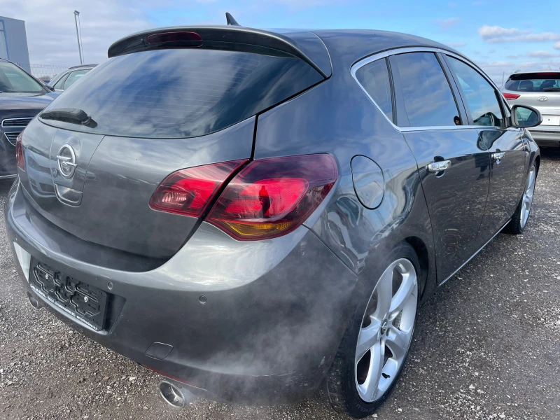 Opel Astra 1.6 Turbo 180к.с* Кожа* Нави* Спорт, снимка 4 - Автомобили и джипове - 48495159