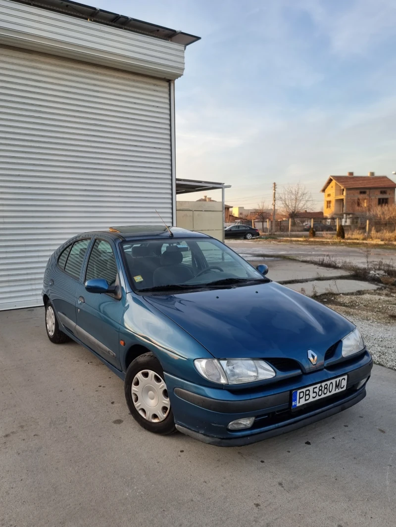 Renault Megane 1.6, снимка 1 - Автомобили и джипове - 48757686