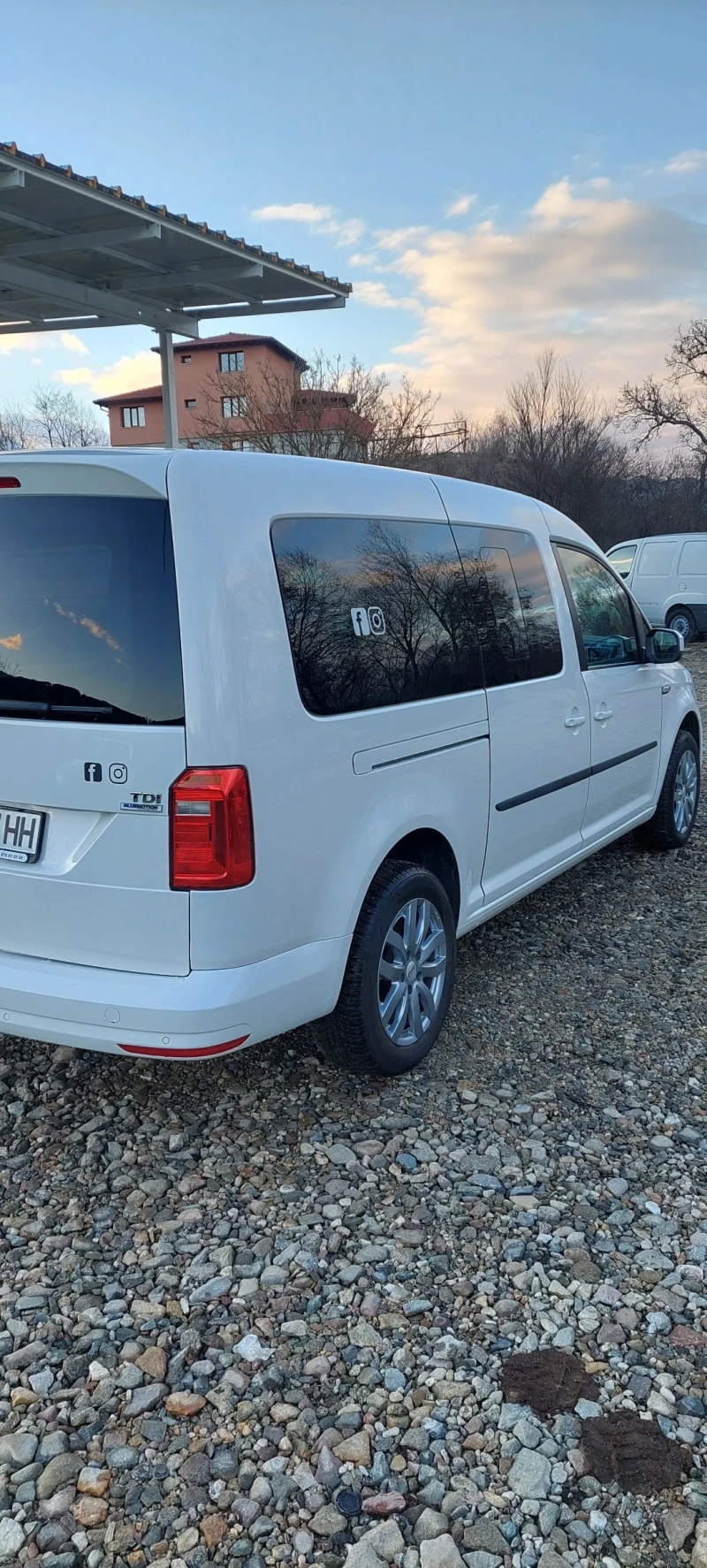 VW Caddy 2.0тд, снимка 5 - Автомобили и джипове - 48803526