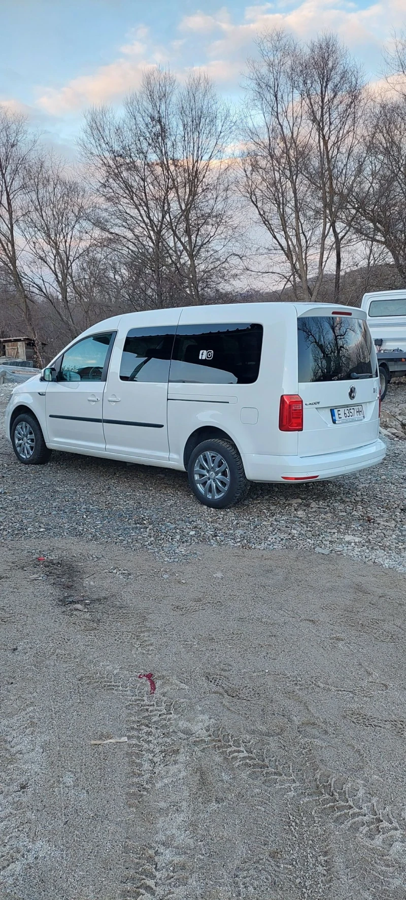 VW Caddy 2.0тд, снимка 12 - Автомобили и джипове - 48803526