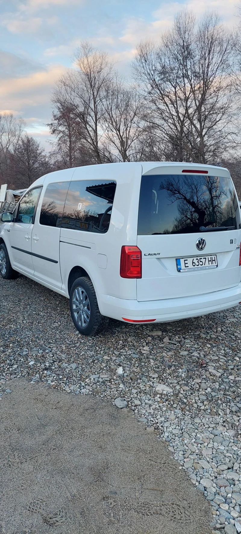 VW Caddy 2.0тд, снимка 4 - Автомобили и джипове - 48803526