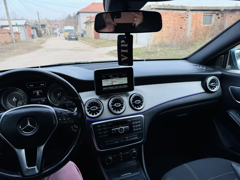 Mercedes-Benz CLA 200 AMG, снимка 4 - Автомобили и джипове - 49131005