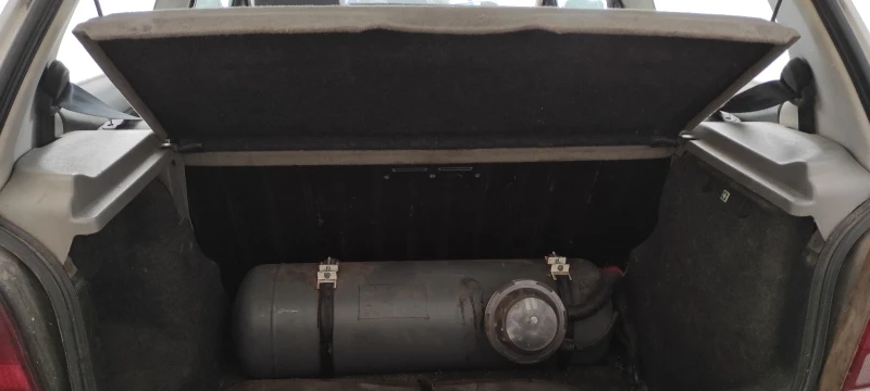 VW Polo, снимка 6 - Автомобили и джипове - 52658730