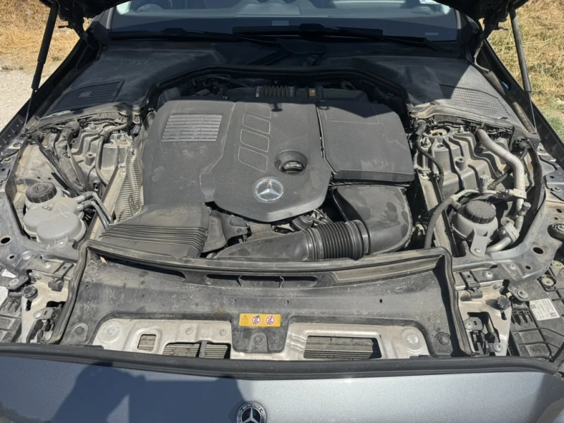 Mercedes-Benz C 220, снимка 7 - Автомобили и джипове - 52107655