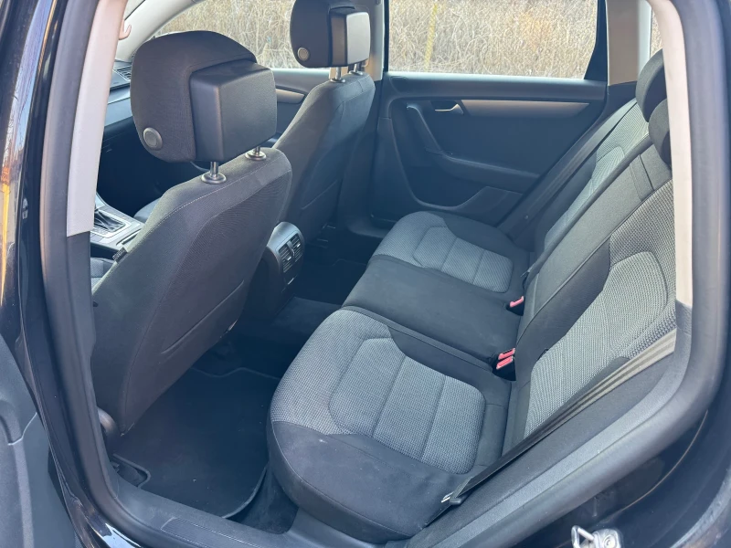 VW Passat 2.0 TDI 140к.с. , снимка 10 - Автомобили и джипове - 52345605