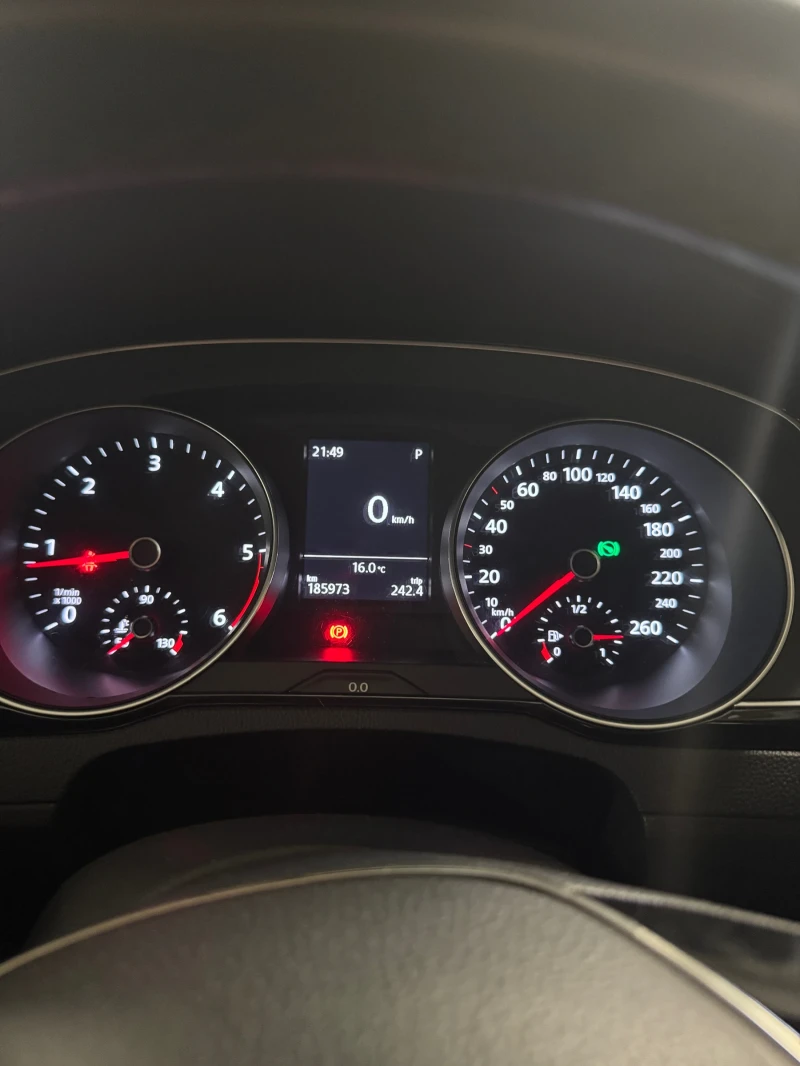 VW Passat VW - 2.0 TDI - 150 к.с. - B8, снимка 11 - Автомобили и джипове - 52493620