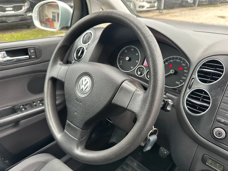 VW Golf Plus 1.9TDI, снимка 12 - Автомобили и джипове - 52973464