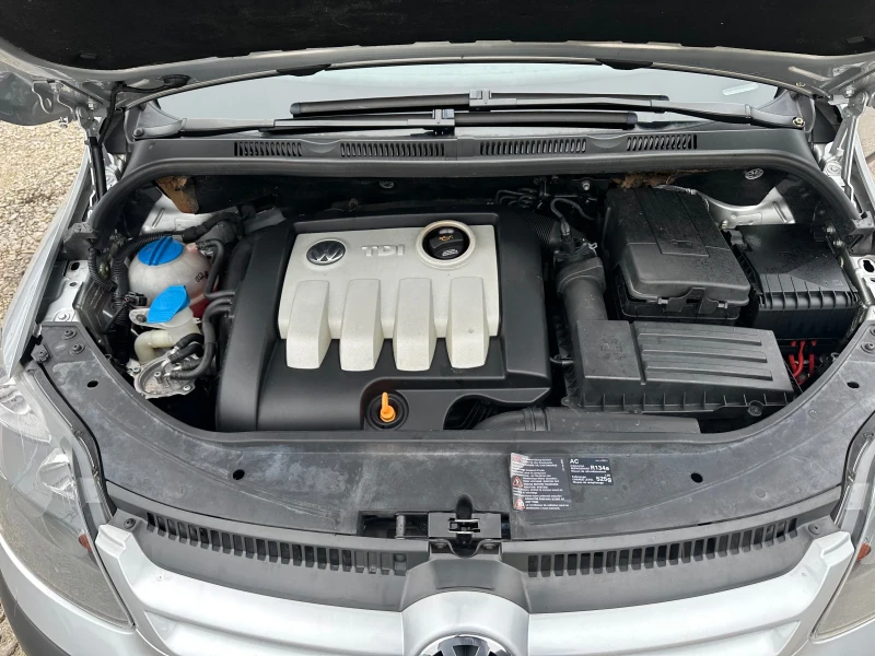 VW Golf Plus 1.9TDI, снимка 17 - Автомобили и джипове - 52973464