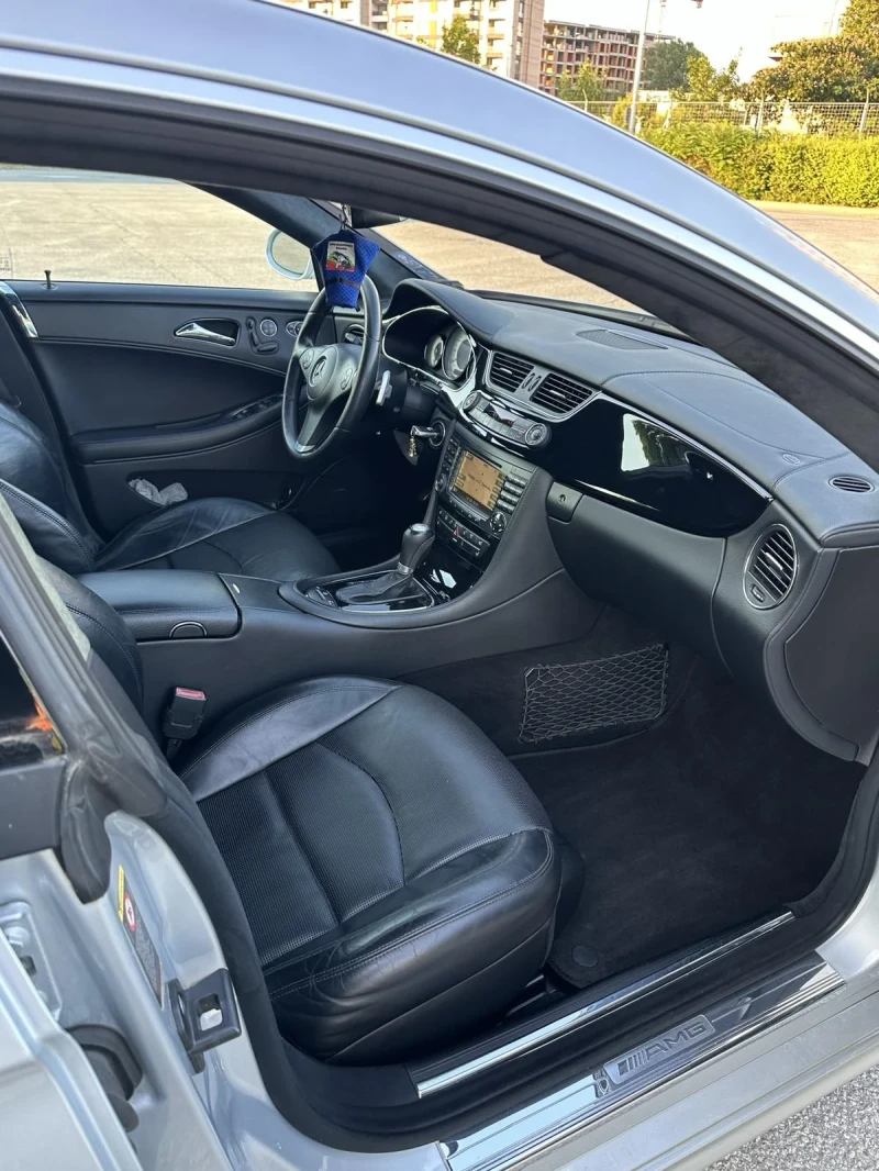 Mercedes-Benz CLS 55 AMG, снимка 10 - Автомобили и джипове - 53079585