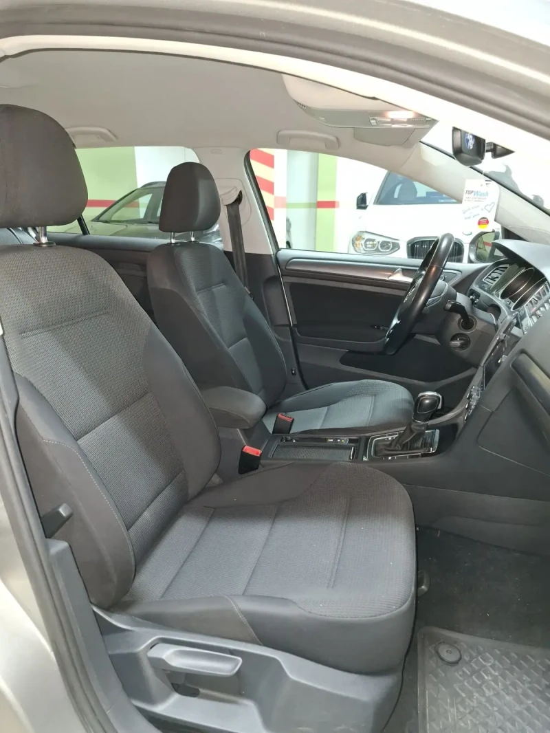 VW Golf 1.6TDI DSG АВТОМАТИК, РЕАЛНИ 149К КМ ОТ PORSCHE BG, снимка 13 - Автомобили и джипове - 53578302