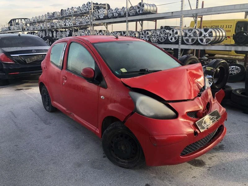 Toyota Aygo 1.0 ivvti - изображение 2