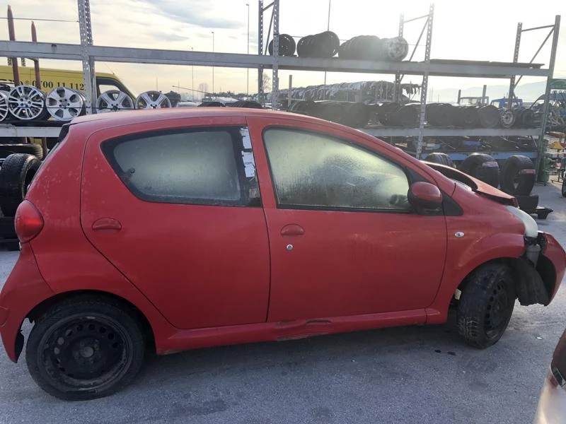 Toyota Aygo 1.0 ivvti - изображение 3