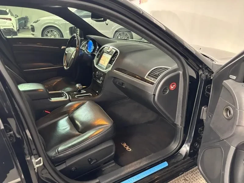 Chrysler 300c 3.6 - САМО 30% АВАНС, снимка 7 - Автомобили и джипове - 55991309