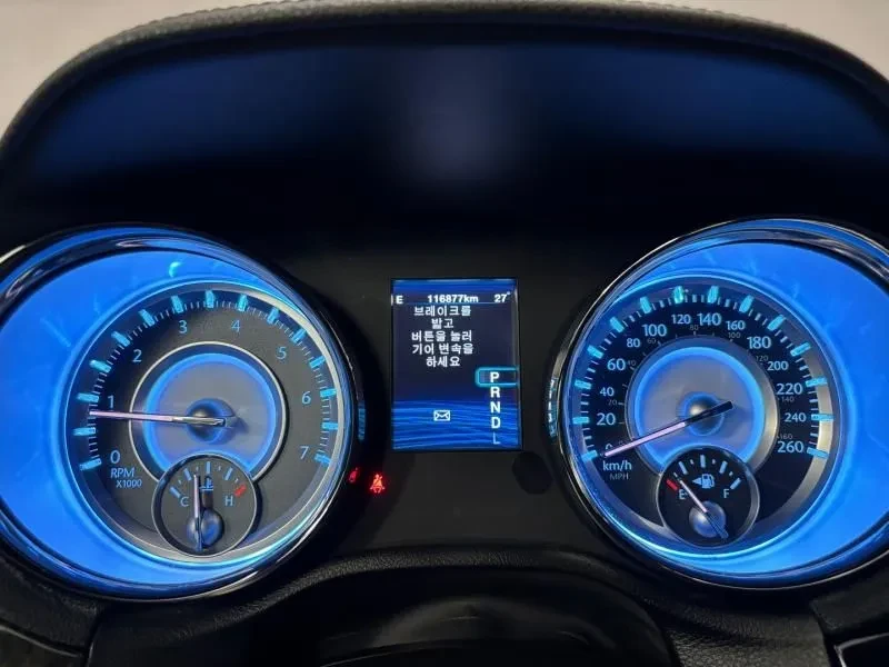 Chrysler 300c 3.6 - САМО 30% АВАНС, снимка 10 - Автомобили и джипове - 55991309