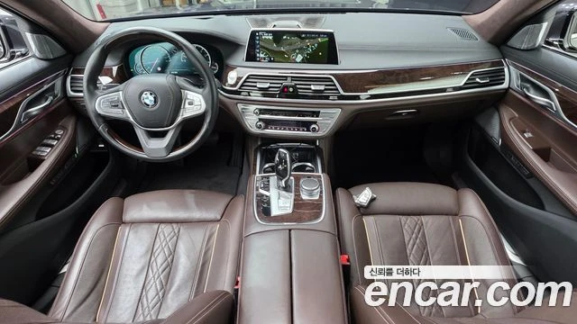 BMW 750, снимка 7 - Автомобили и джипове - 56077779