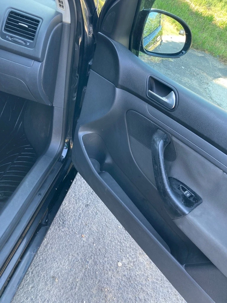 VW Golf, снимка 11 - Автомобили и джипове - 56634319