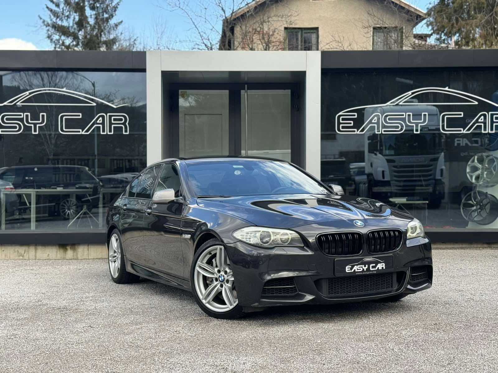 BMW 550 M 50 D X-DRIVE - изображение 2