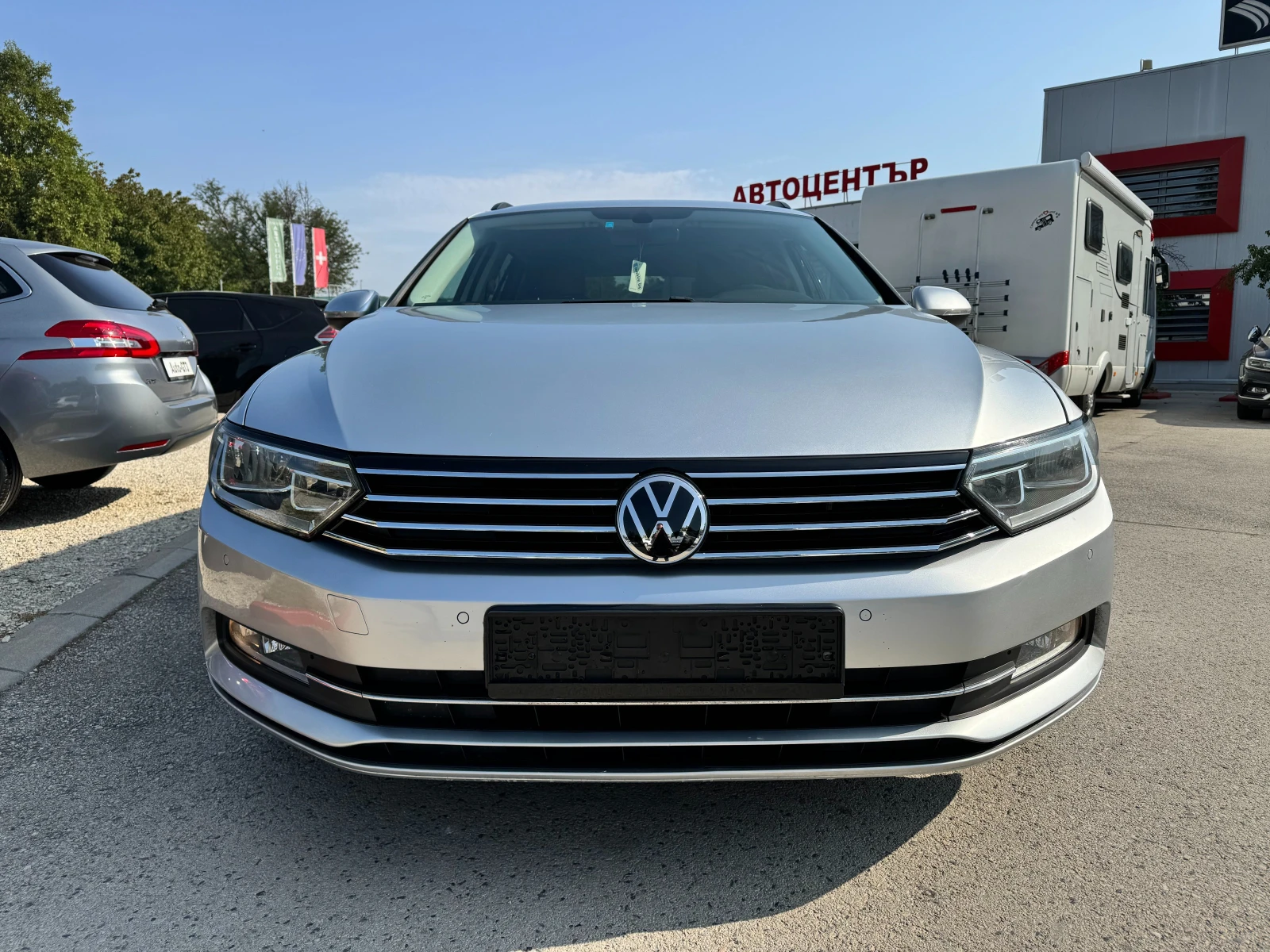 VW Passat 1.6TDI 120к.с 7ск. NAVI  - изображение 2