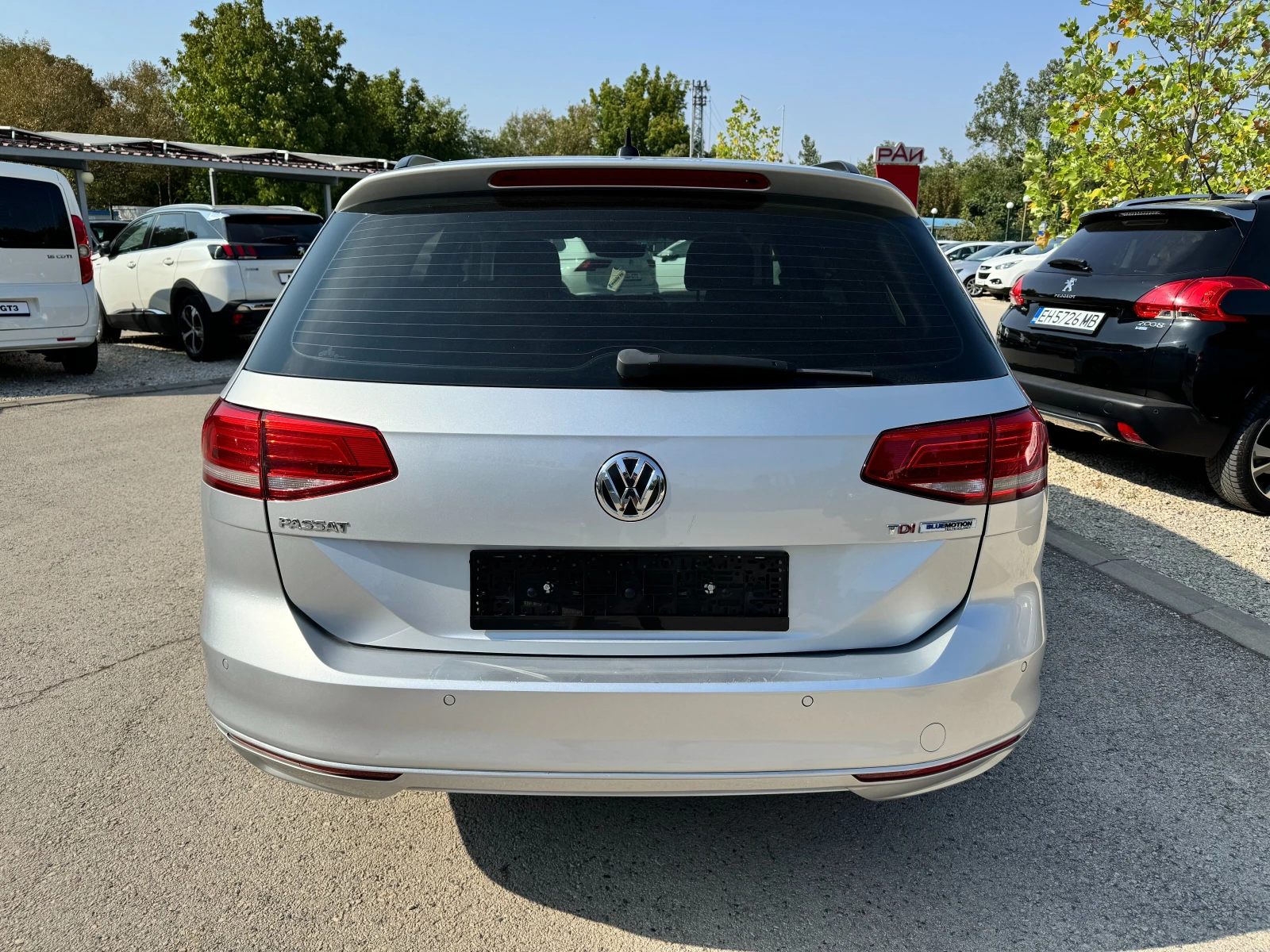 VW Passat 1.6TDI 120к.с 7ск. NAVI  - изображение 5